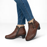 Emma – Natural Warmth in Elegant Brown