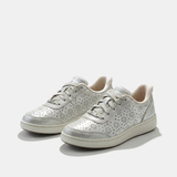 Elise - The Hands-Free Comfort Sneaker for Stylish Days