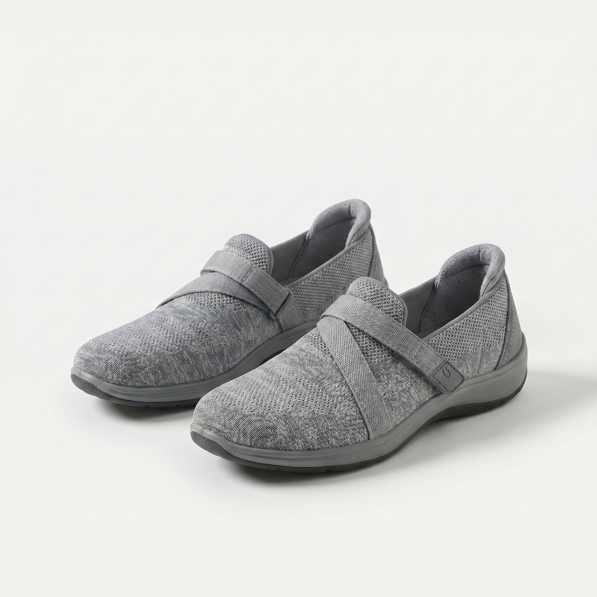 Clara - Lightweight Comfort Slippers for Pain-Free Days