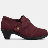 Eva – Samtweiche Eleganz in tiefem Schwarz
