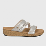 Carrie – Frische Eleganz in stilvollem Blau